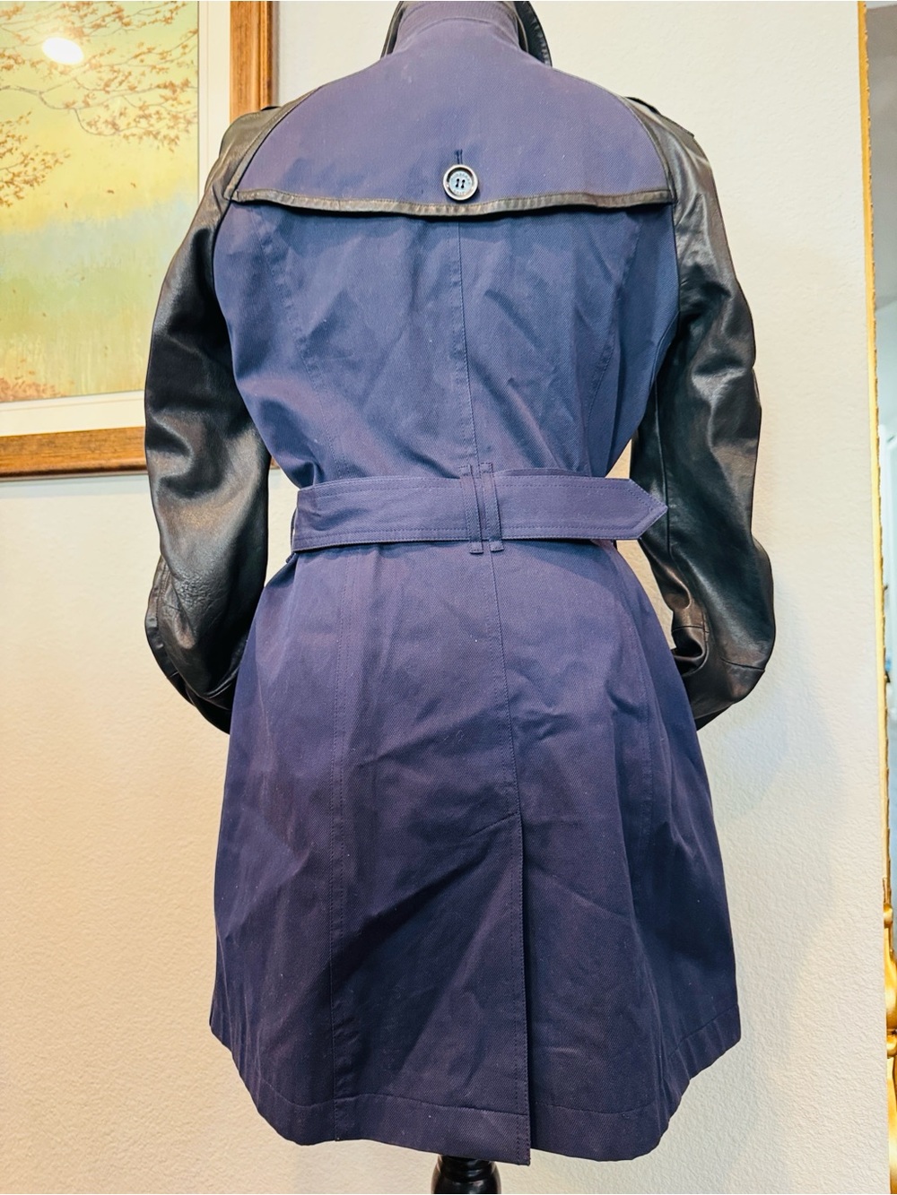 Authentic Burberry Navy Trench Coat with Black Leather Sleeves - Picture 8 of 16